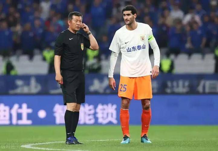 最终全场比赛结束，米兰1-0佛罗伦萨。